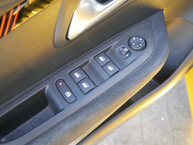 Peugeot E-208 Active Pack