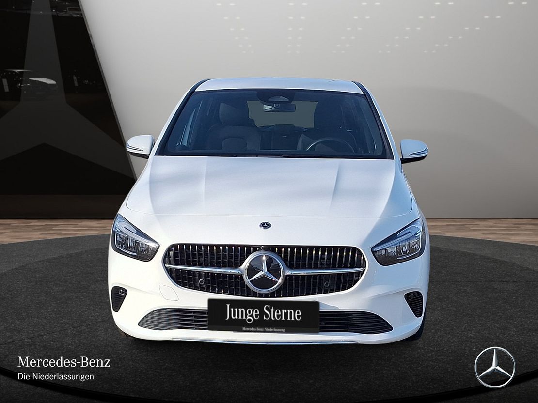 Mercedes-Benz B 180 Sedan