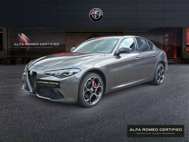 Alfa Romeo Giulia AT8 Q4 Turbo Veloce