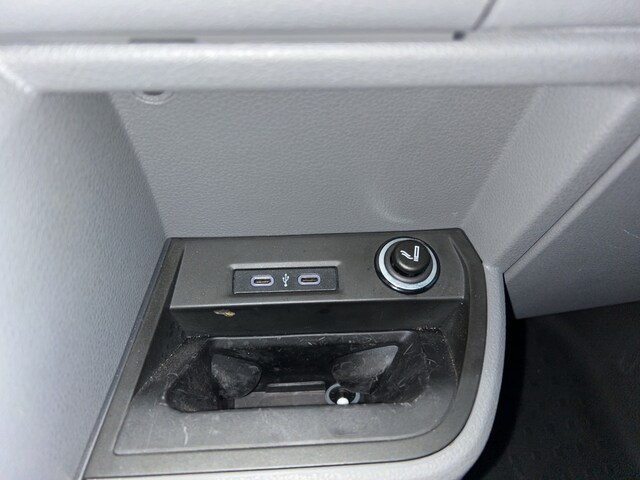 Volkswagen Caravelle 2.0 TDI DSG Lang T6