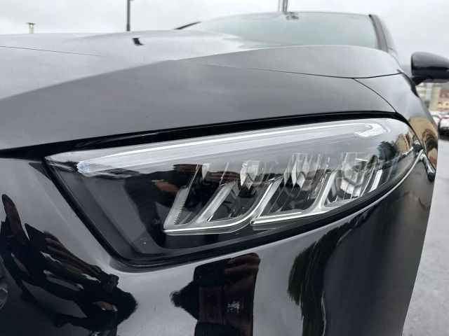 Mercedes-Benz A 200 A 200 d Hatchback