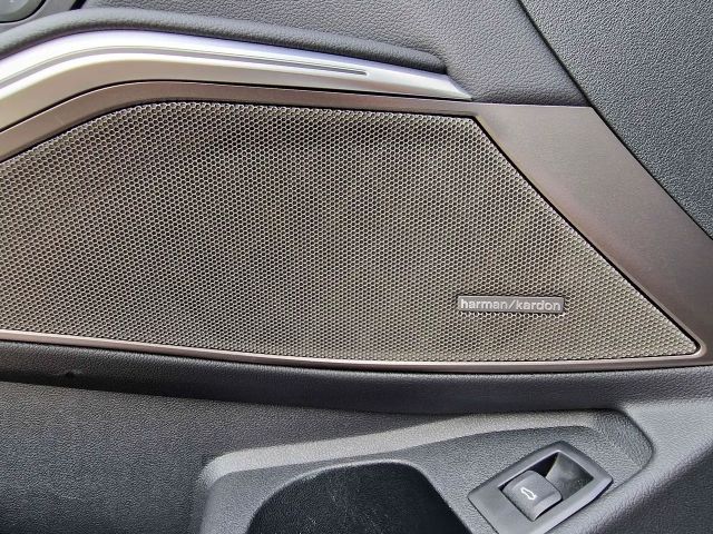 BMW 330 330i Sport Line xDrive