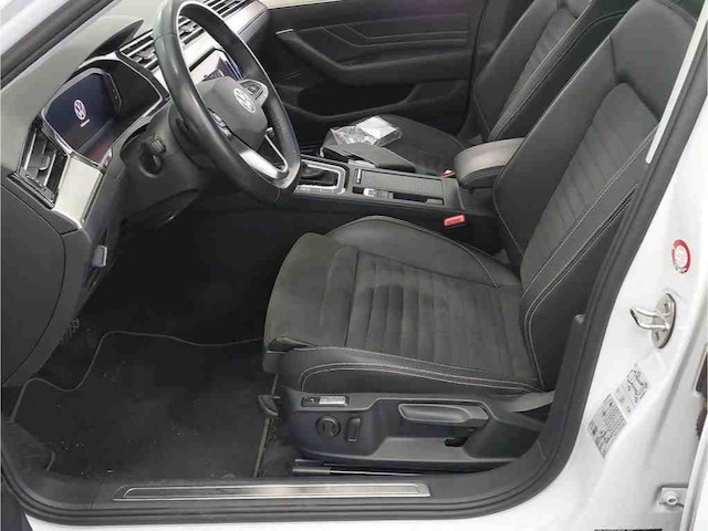 Volkswagen Passat Elegance