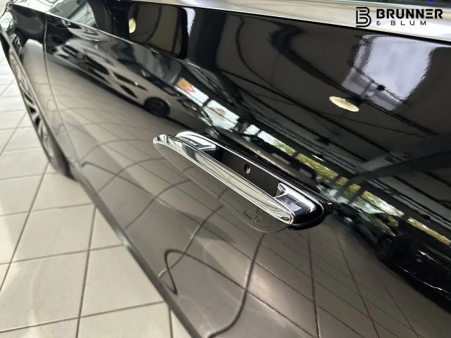 Mercedes-Benz E 200 AVANTGARDE Sedan