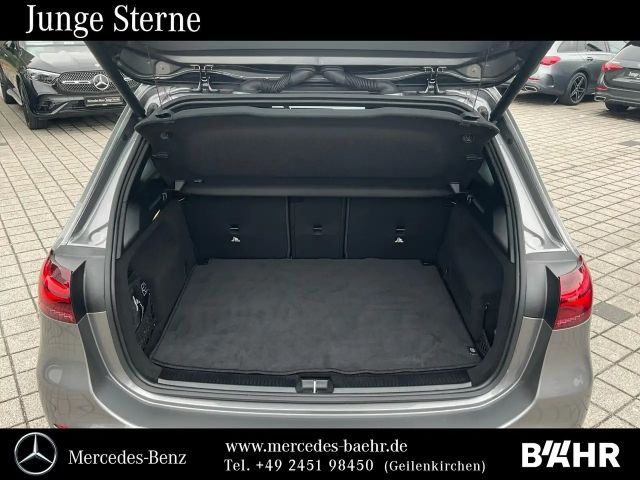 Mercedes-Benz B 180 Progressive Sedan