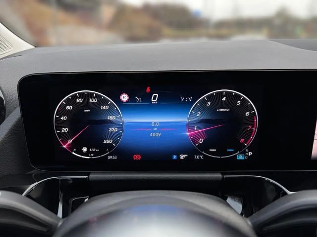 Mercedes-Benz GLA 200 Progressive