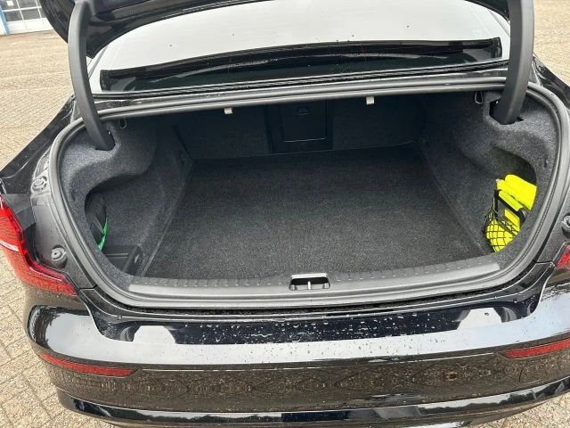 Volvo S60 AWD Dark Plus Recharge