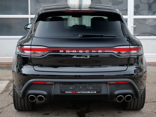 Porsche Macan S