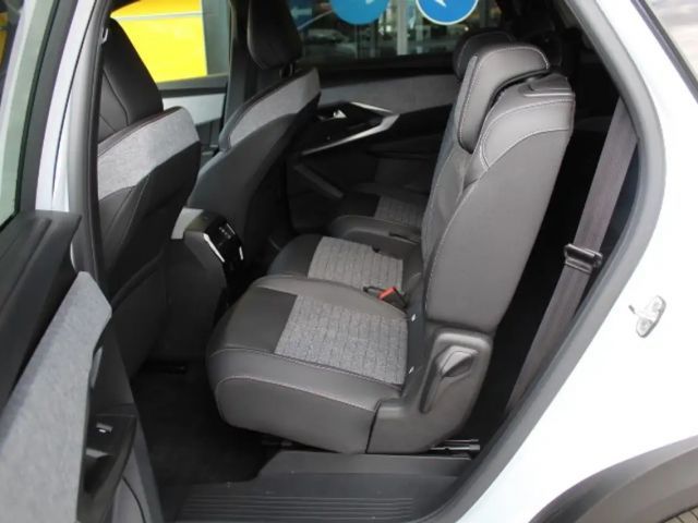 Peugeot E-5008 Allure Pack