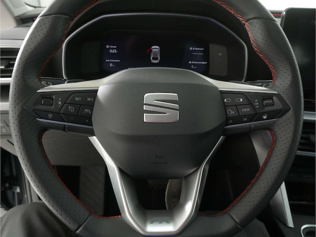 Seat Leon 1.5 eTSI FR-lijn Sportstourer