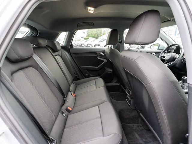 Audi A3 30 TDI Sedan