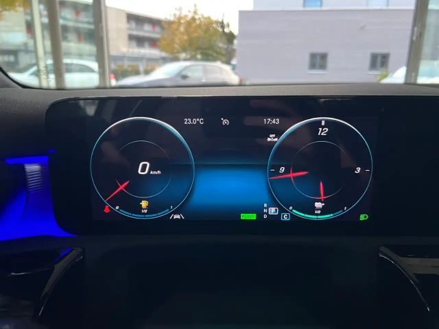 Mercedes-Benz A 250 A 250 e AMG Line