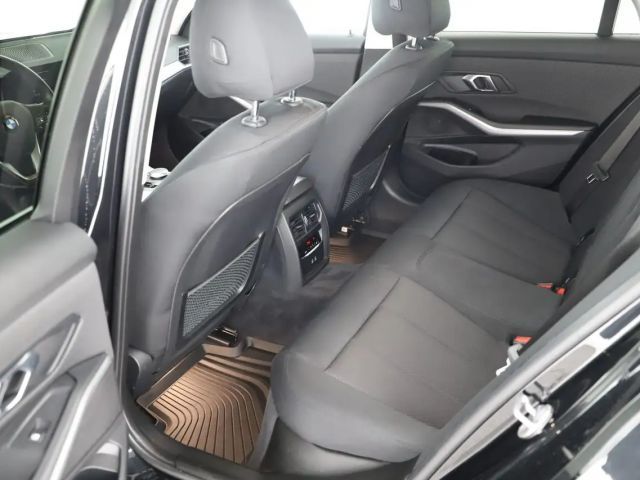 BMW 320 320d Touring xDrive