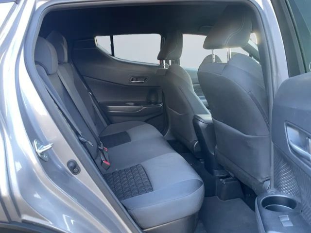 Toyota C-HR Hybride Team D