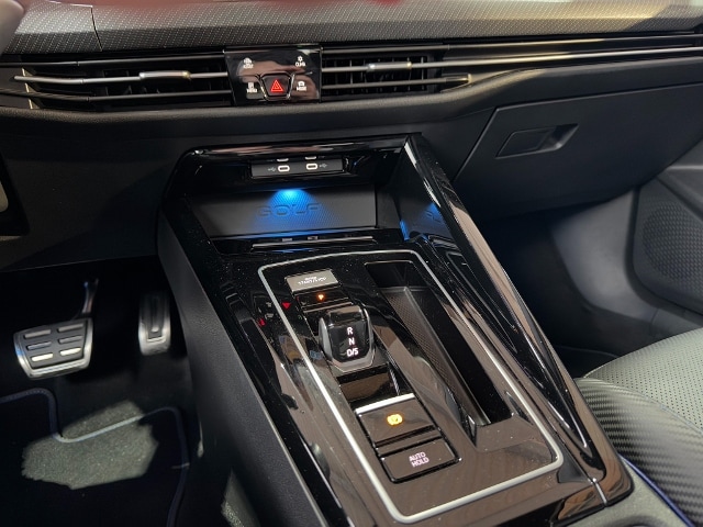 Volkswagen Golf 2.0 TSI DSG Golf VIII