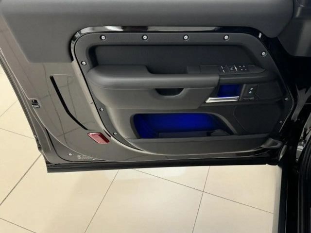 Land Rover Defender 90 D300