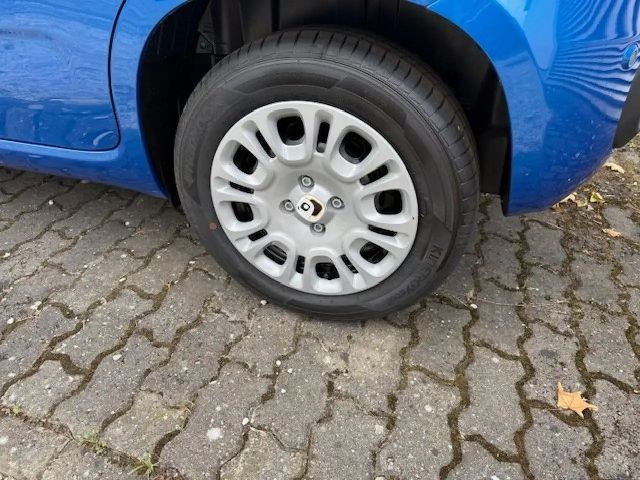 Fiat Panda Hybrid 1,0 70 PS mit Tempomat