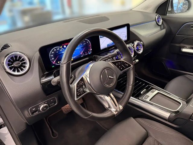 Mercedes-Benz GLA 200 4MATIC GLA 200 d