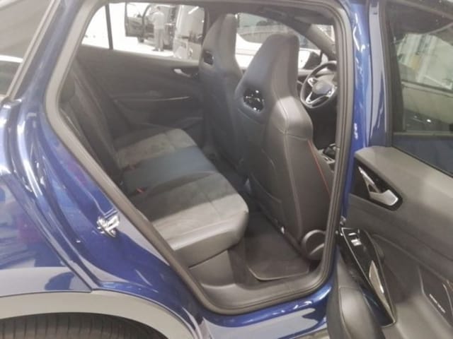 Volkswagen ID.5 340PS 4M NP.76T ACC.5J-G.WÄRMEPUMPE.AHK.AREA-VIEW.NAVI.HARMAN.HUD.PANO