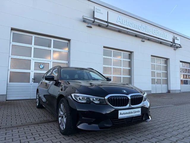 BMW 320 320d Touring xDrive