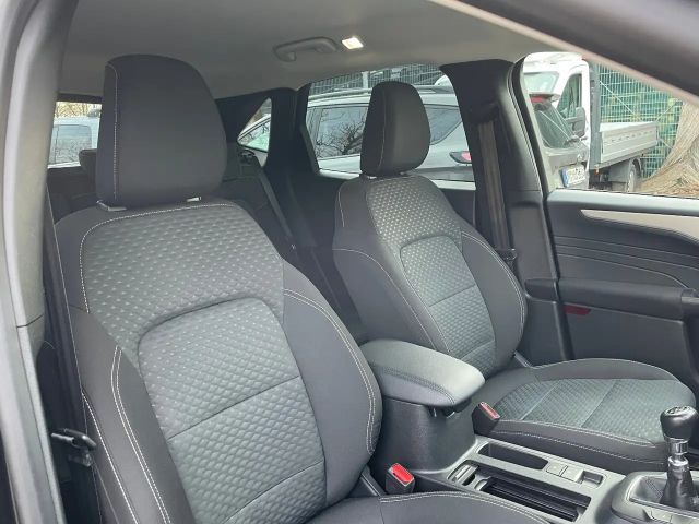 Ford Kuga Cool & Connect