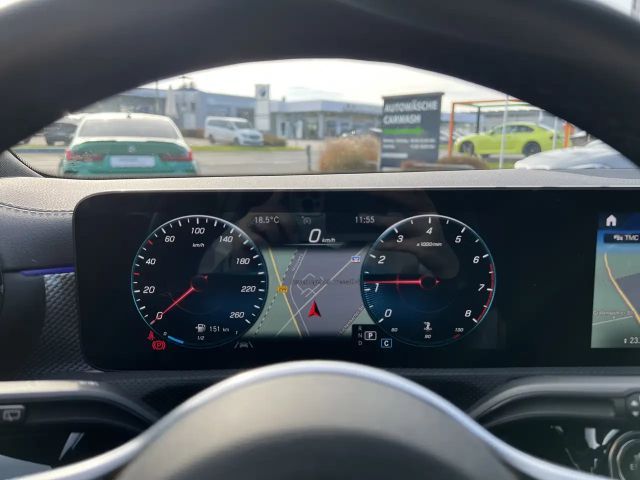 Mercedes-Benz CLA 200 Shooting Brake