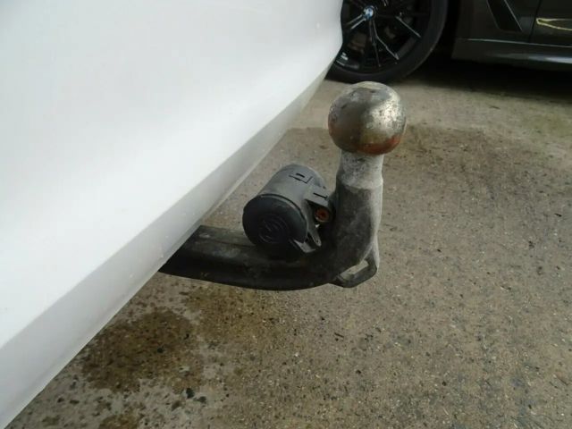 BMW 320 320d Luxury Line Sedan xDrive