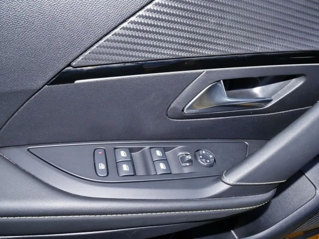 Peugeot E-208 GT-Line