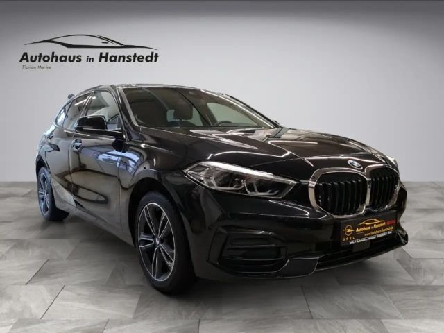 BMW 116 116i Sedan Sport Line