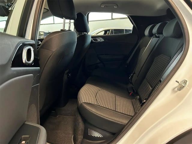 Kia XCeed Hybrid PHEV Vision