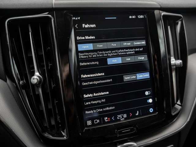 Volvo XC60 AWD Dark Plus T8