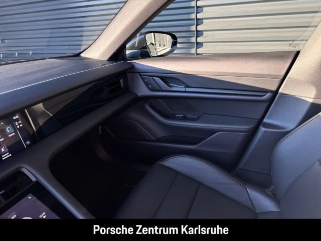 Porsche Taycan 4 Cross Turismo