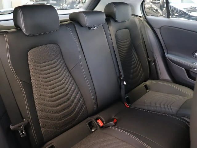 Mercedes-Benz A 180 Progressive