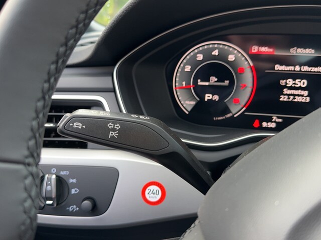 Audi A4 35 TFSI Avant S-Tronic