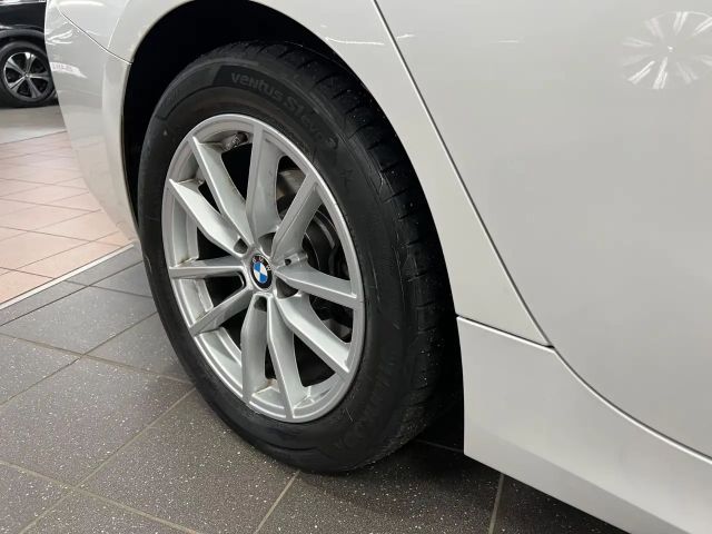 BMW 320 320d Touring xDrive