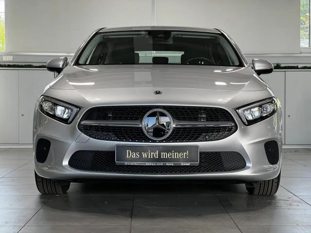 Mercedes-Benz A 180 Progressive