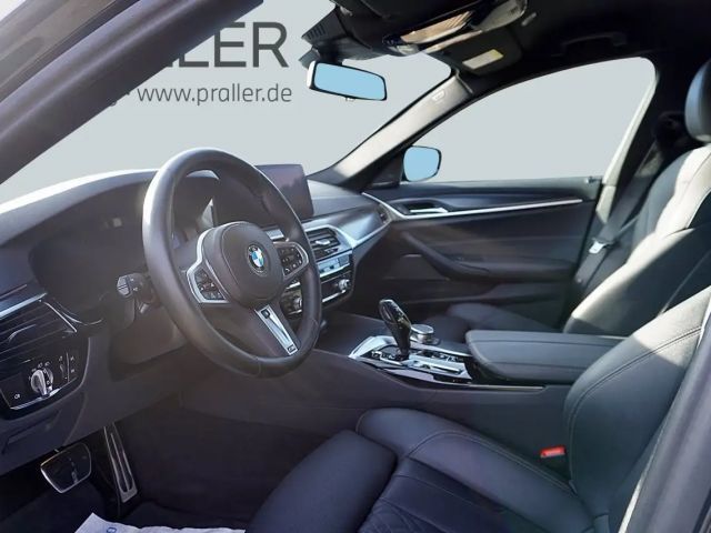BMW 530 530d M-Sport Touring xDrive