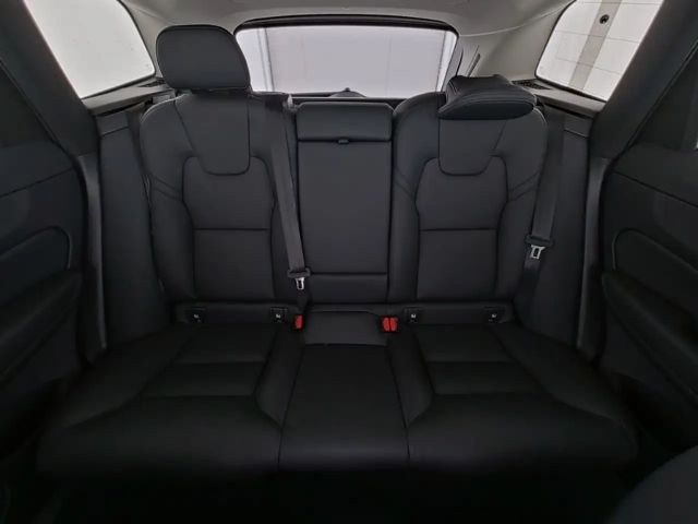 Volvo XC60 AWD Dark Plus