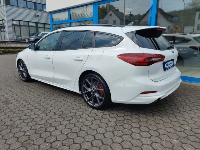 Ford Focus ST Line Wagon