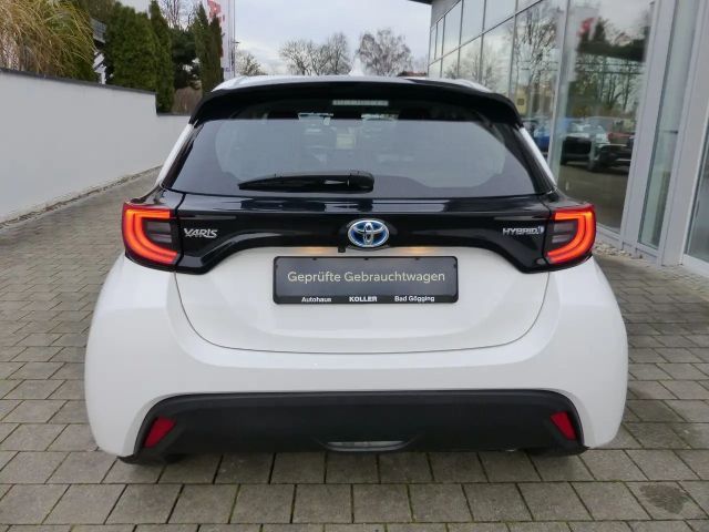 Toyota Yaris Hatchback Hybride Team D