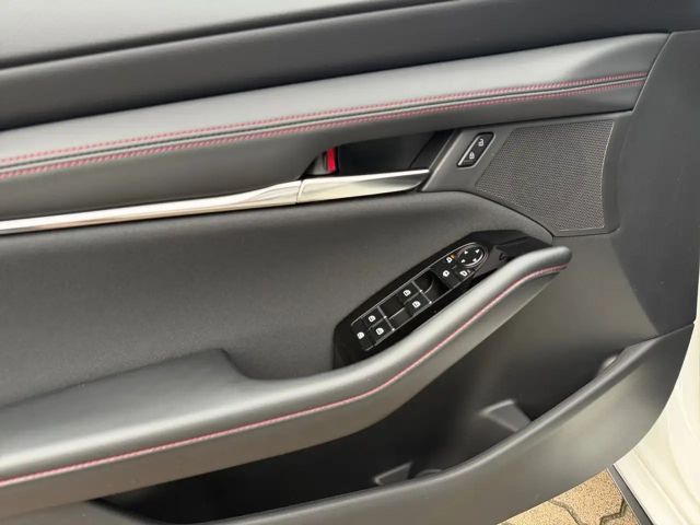 Mazda 3 2.5L Homura SkyActiv e-Skyactiv