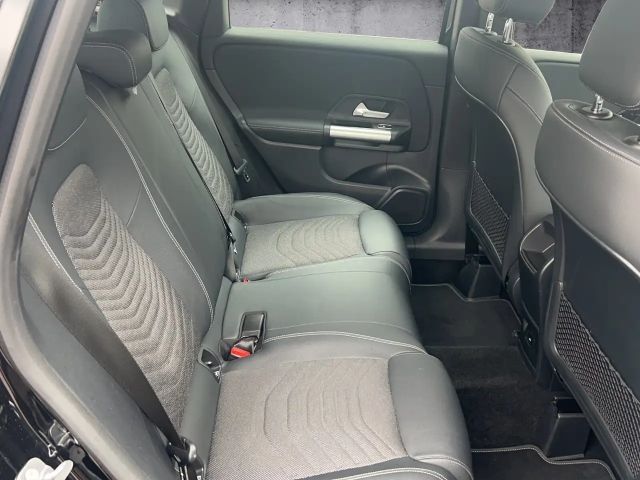 Mercedes-Benz B 180 Progressive