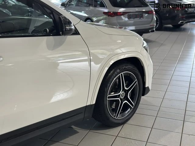 Mercedes-Benz GLA 200 AMG Line
