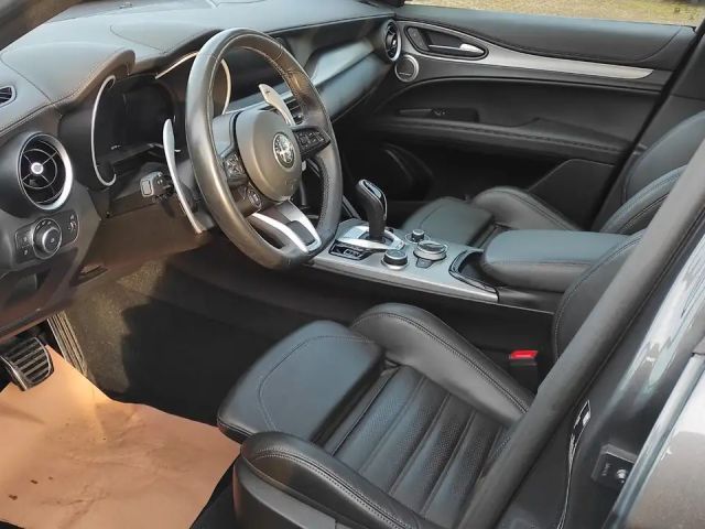 Alfa Romeo Stelvio Q4 Veloce