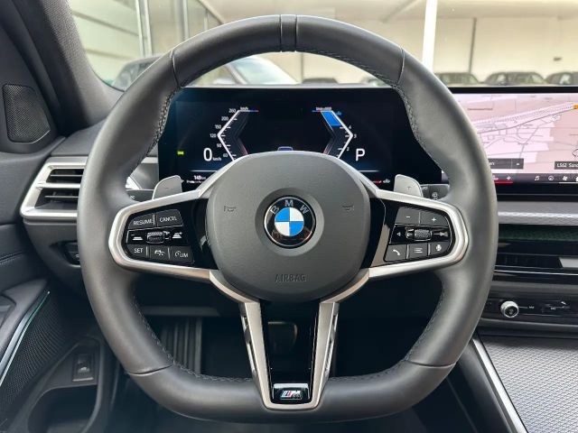 BMW 330 330d M-Sport Touring xDrive