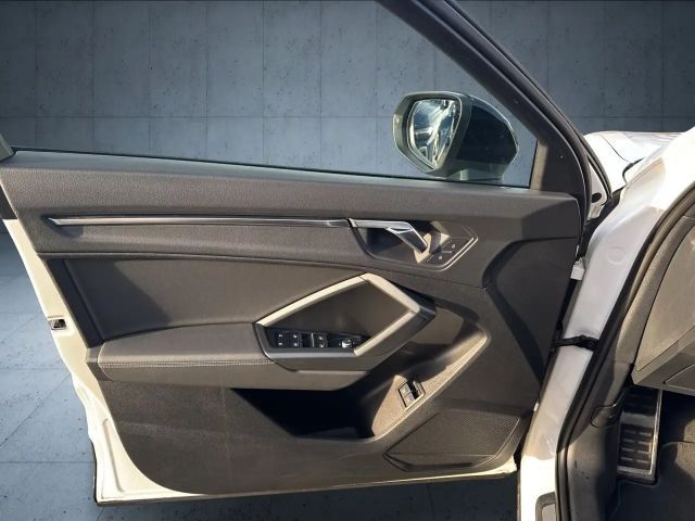 Audi Q3 45 TFSI Hybride S-Line