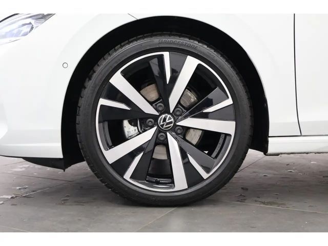 Volkswagen Golf 2.0 TDI DSG Golf VIII Style