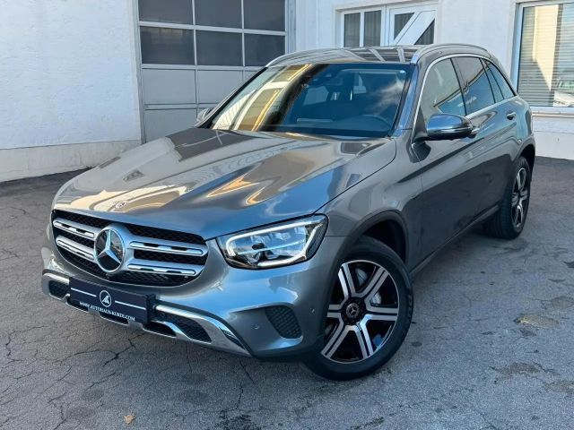 Mercedes-Benz GLC 300 4MATIC GLC 300 e