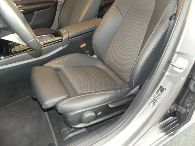 Mercedes-Benz A 200 Progressive