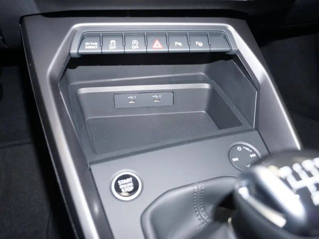 Audi A3 30 TFSI Sedan